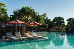 Elements Of Byron, Byron Bay